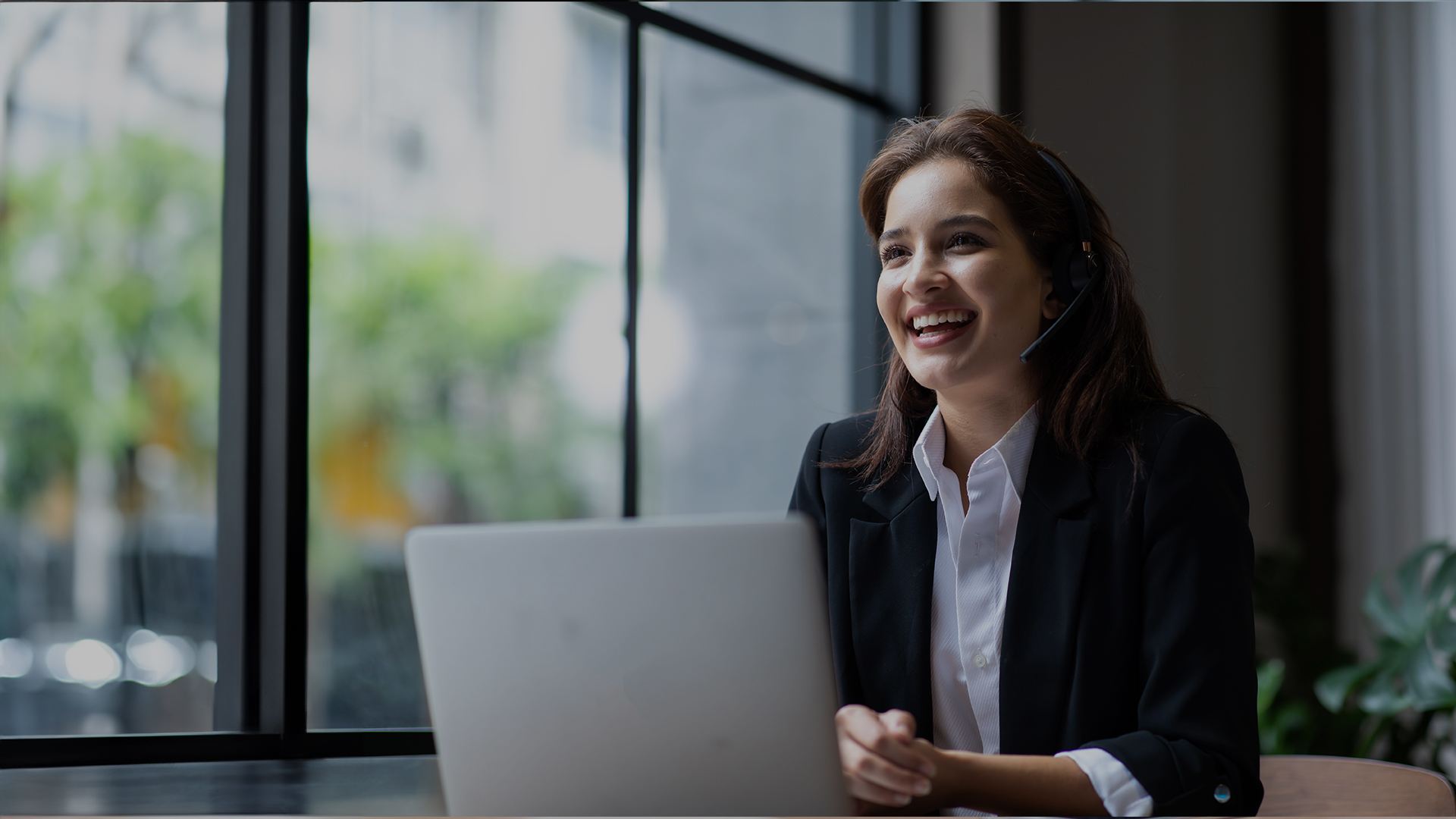 Trust Cycle and The Role of Emerging Technologies in Professional Services