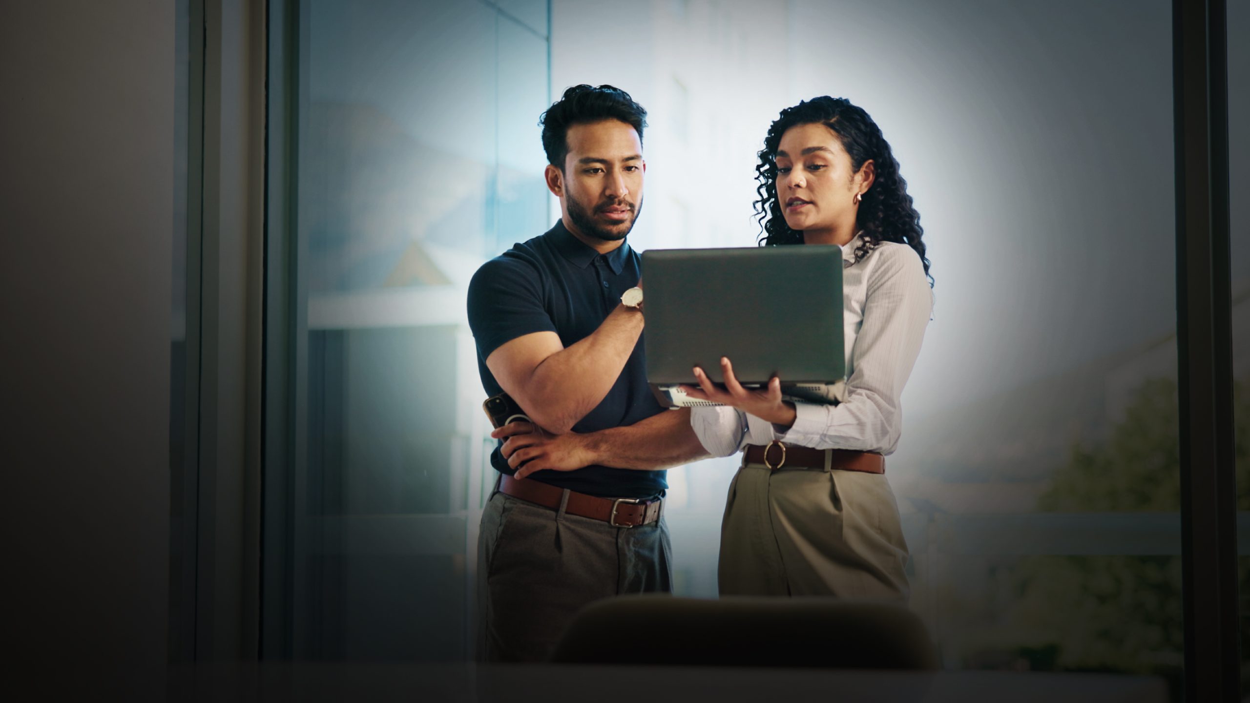 Modernizing Legacy Insurance Systems: A Unified and Phased Approach to Becoming Truly Digital